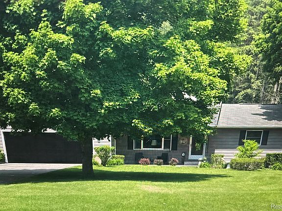 2nd image of 2234 W Caro Rd