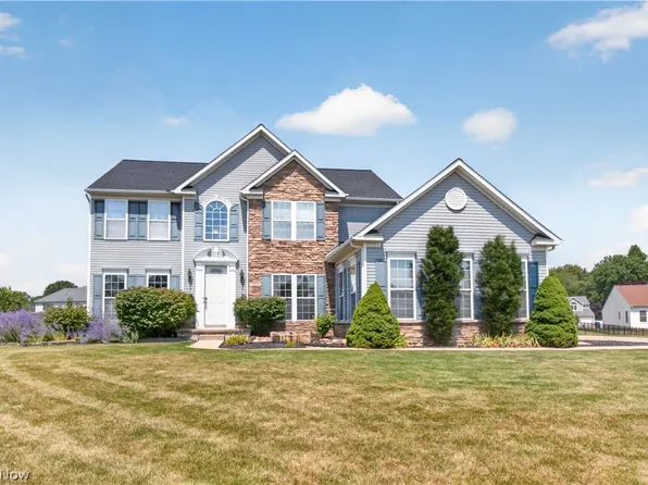 9328 Buttercup Ct, North Ridgeville, OH 44039