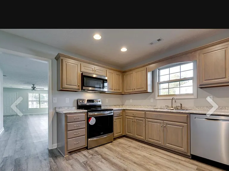 282 Hunt St — Photo 13