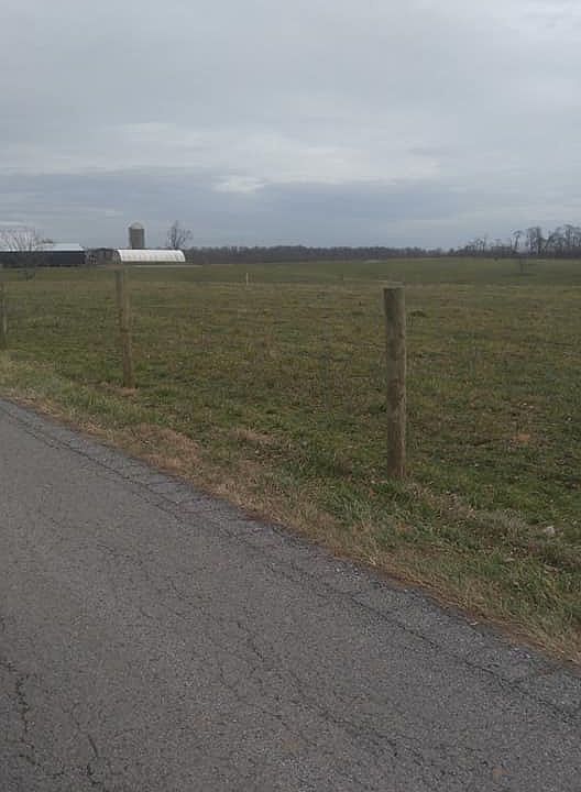 2nd image of 2520 Quirks Run Rd