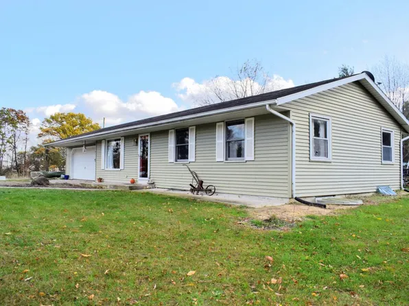 24311 Flanders St, Dowagiac, MI 49047