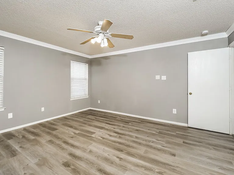 317 Willowstone Trl — Photo 10