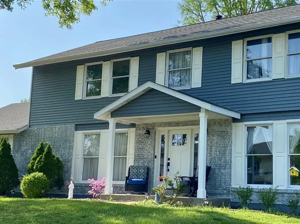 34 Melanie Ct, Saint Charles, MO 63304