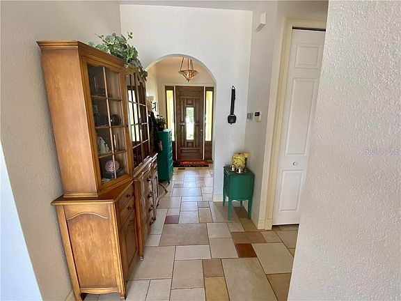 3rd image of 172 Blue Moon Ave