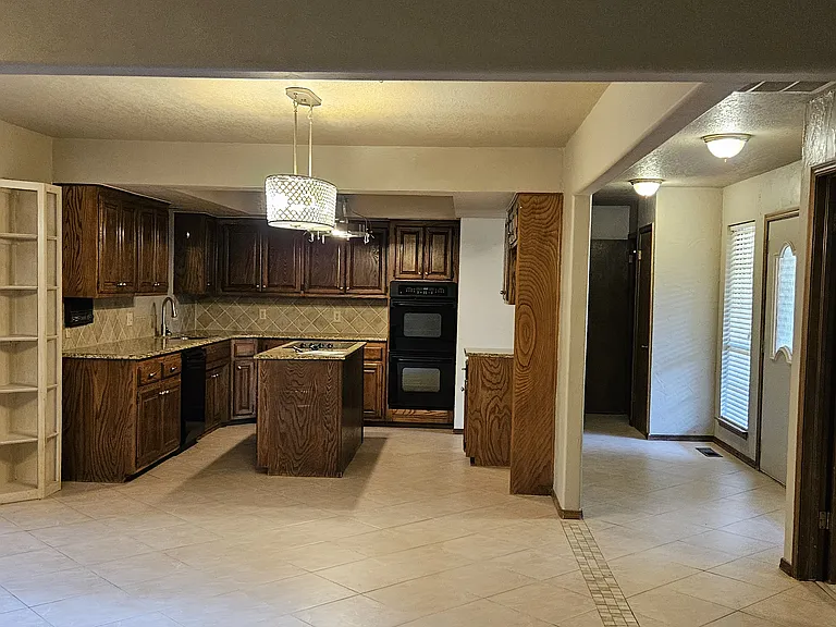 1006 Sunny Brook Dr — Photo 10