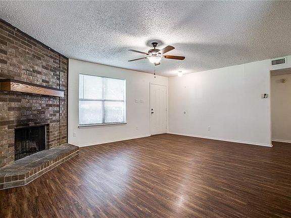 3rd image of 1213 Frio Ln