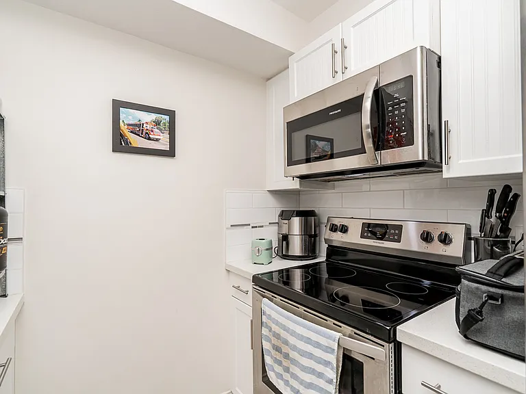 5650 201a St #215 — Photo 4