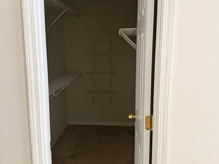 128 Shadowbrooke Cir — Photo 13
