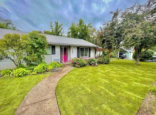 1100 4th Ave, Gold Hill, OR 97525