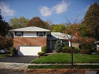 2nd image of 104 Birchwood Park Dr