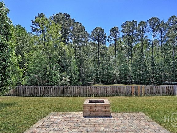 2nd image of 192 Willow Point Circle