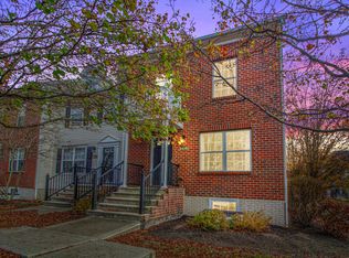 8410 Sawmill Rd, Powell, OH 43065