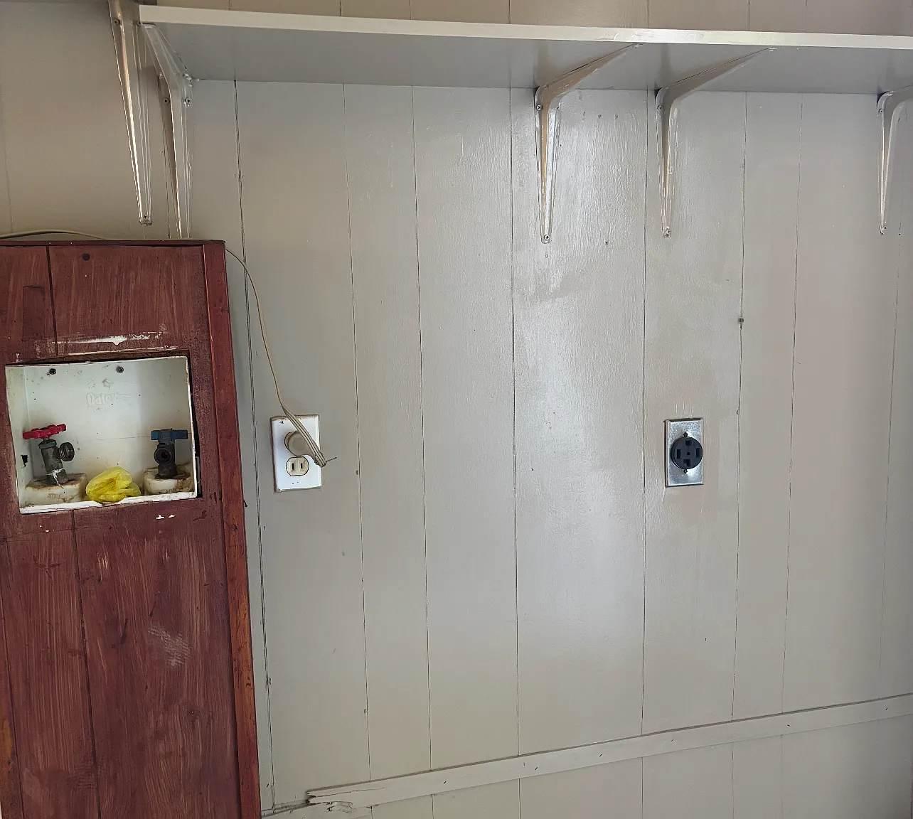 4 bed, 1100 sqft, $900 — Photo 2