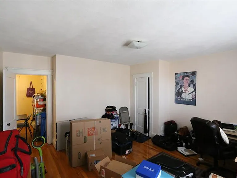 333 Harvard St #2 — Photo 4