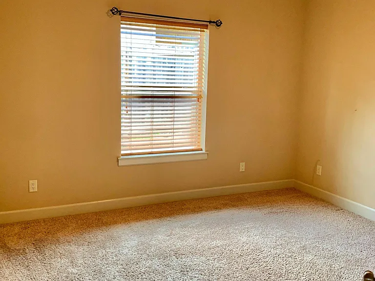 902 Veranda Pl #902 — Photo 6