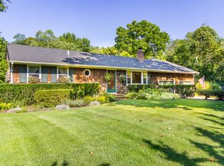 6 Fireplace Neck Rd, Brookhaven, NY 11719