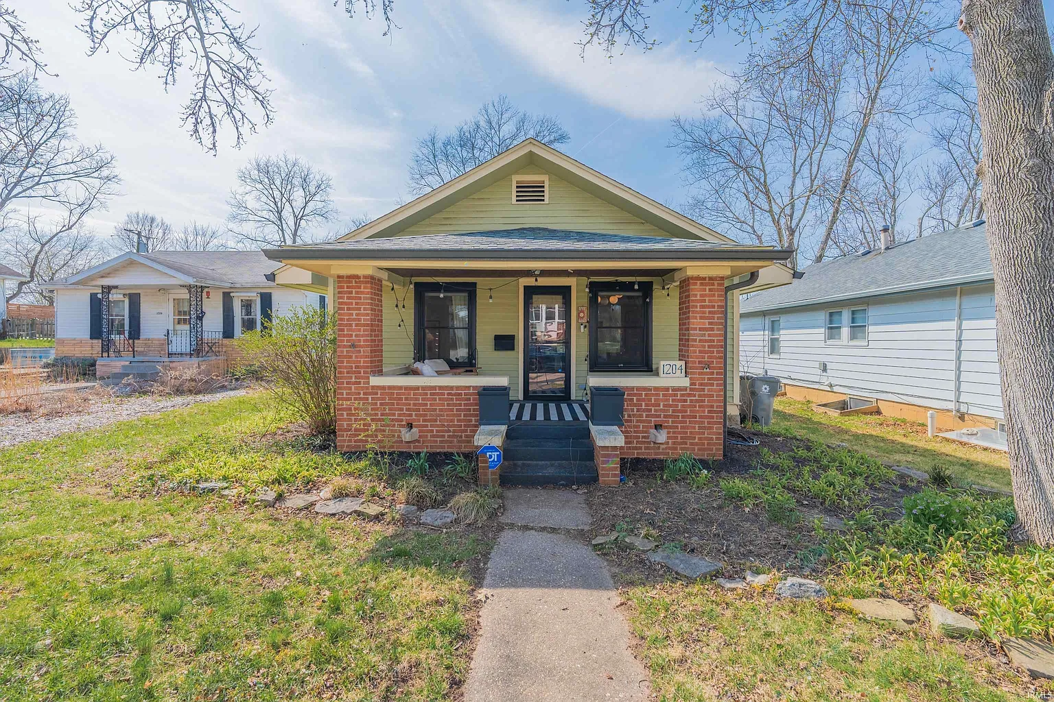 1204 S Grant St photo 1