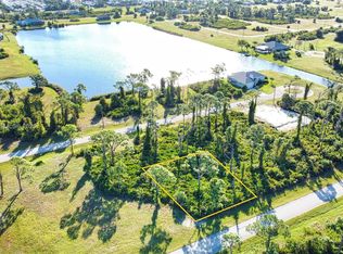 13 Tide Ct, Placida, FL 33946