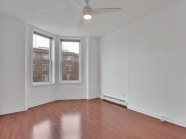 811 Montgomery St APT 2L