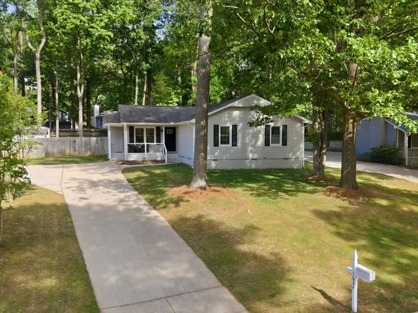 1634 Glengarry Dr, Cary, NC 27511