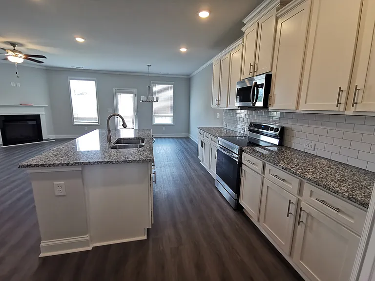 3855 Brookburn Park — Photo 6