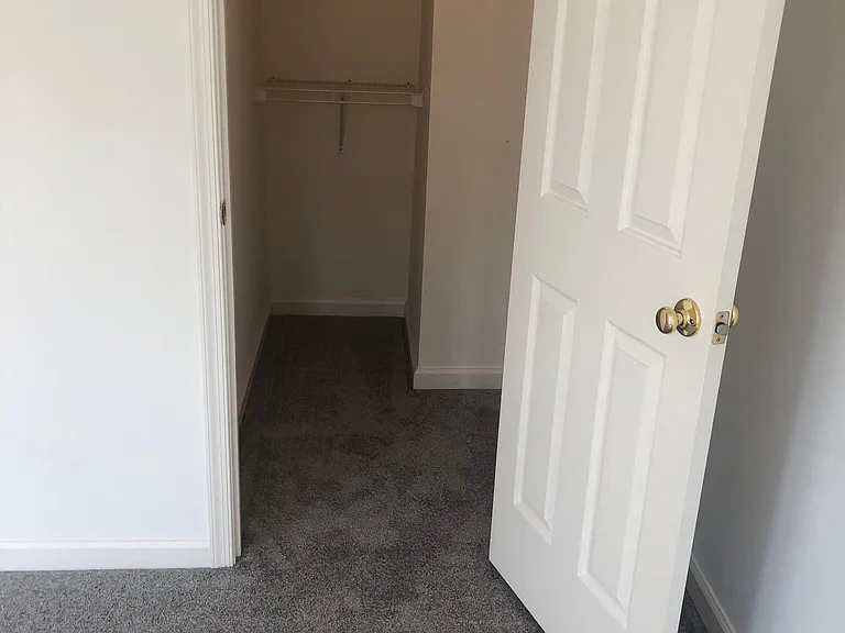 2743 Manhattan Pl — Photo 12