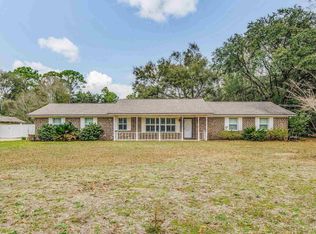 6004 Kingswood Dr, Milton, FL 32570