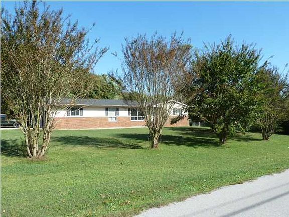 2nd image of 4005 Melinda Cir