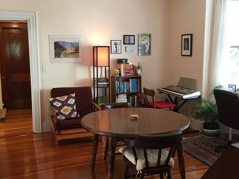 7 Burr St #1 — Photo 21