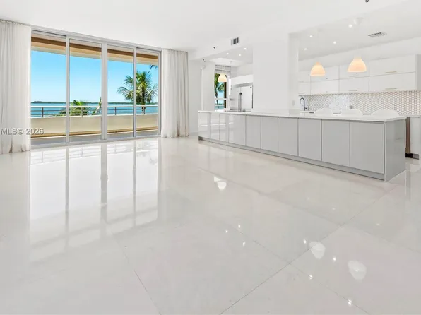 808 Brickell Key Dr APT 304, Miami, FL 33131