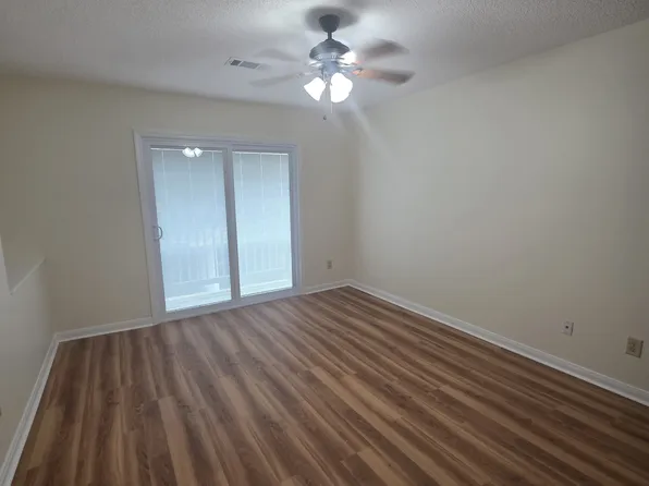 4780 Pontchartrain Dr, Slidell, LA