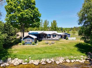 17415 W Walker St, Curtis, MI 49820
