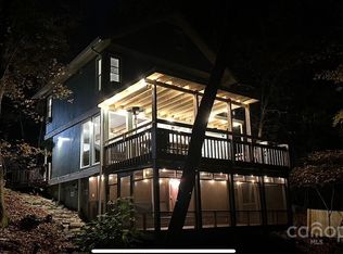 630 Shumont Rd, Black Mountain, NC 28711