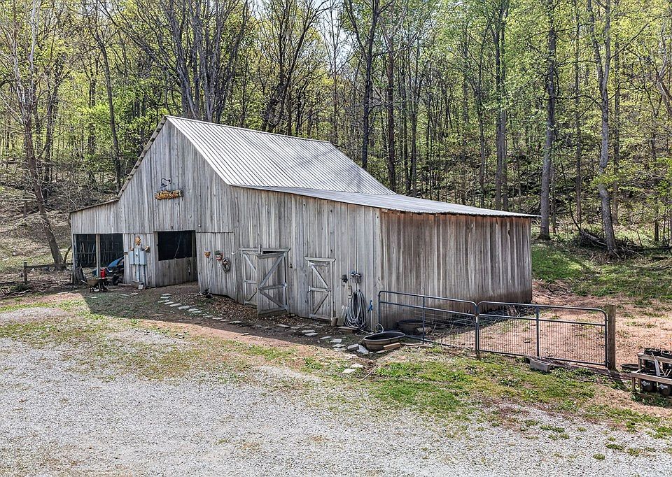62nd image of 1218 Moody Rd