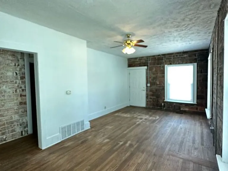 603 S 31st St #603 — Photo 2