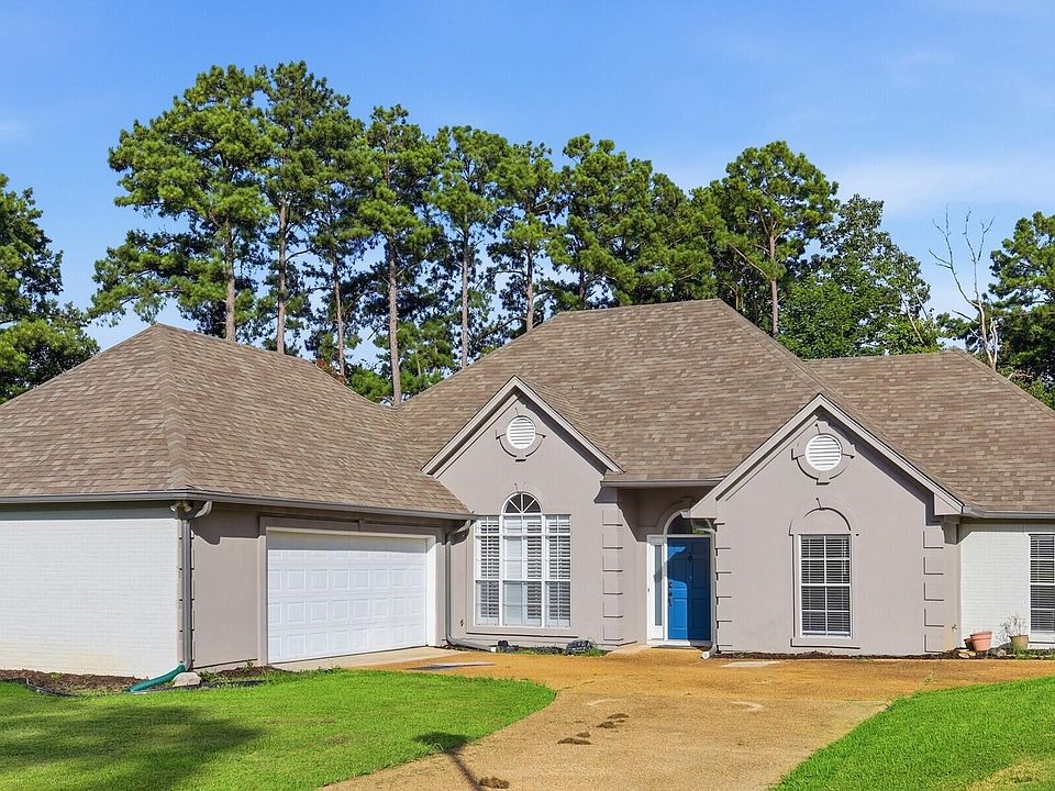 1st image of 269 Woodland Brook Dr