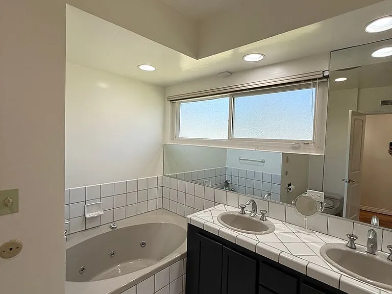 18836 La Amistad Pl — Photo 31