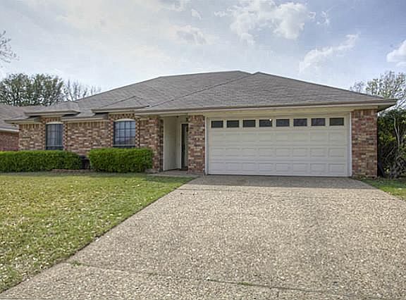 4th image of 7404 S Meadow Dr E