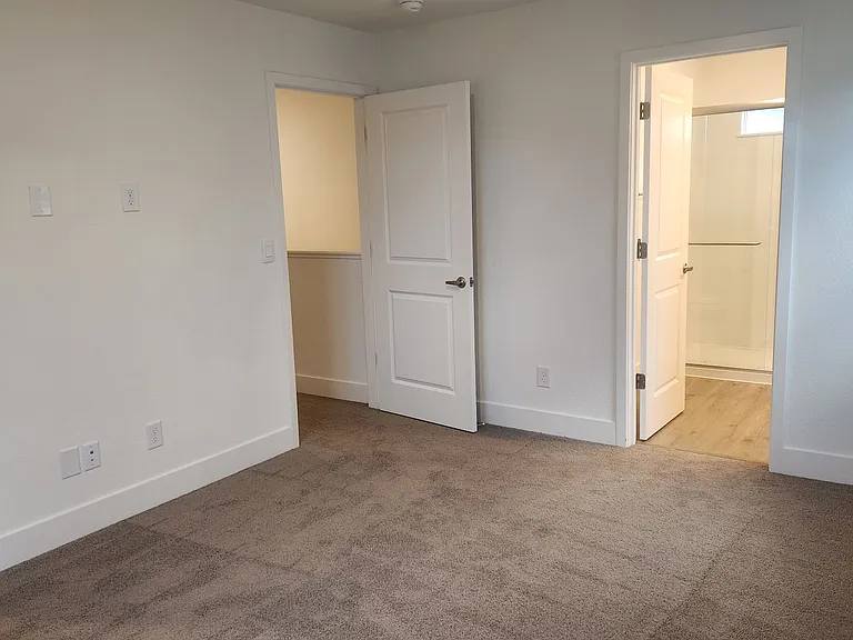 1942 Muscovite Dr — Photo 11