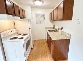 Village Oaks Apartments