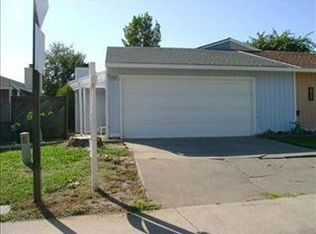 7526 Whisperwillow Dr, Sacramento, CA 95828