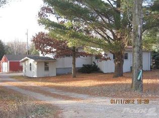 6940 Caine Rd, Vassar, MI 48768