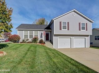 1309 Fox Run Trail St, Platte City, MO 64079