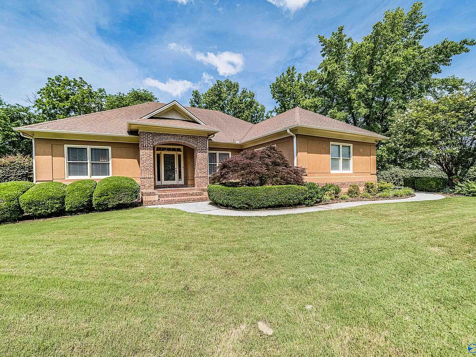 1st image of 471 Highland Dr