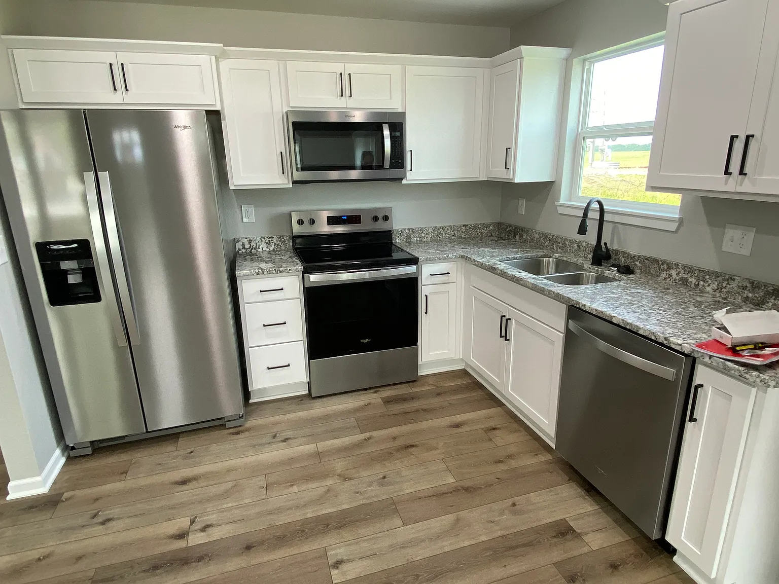 3 bed, 1161 sqft, $1,450 — Photo 2