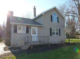 6766 Cedar St, Akron, NY 14001