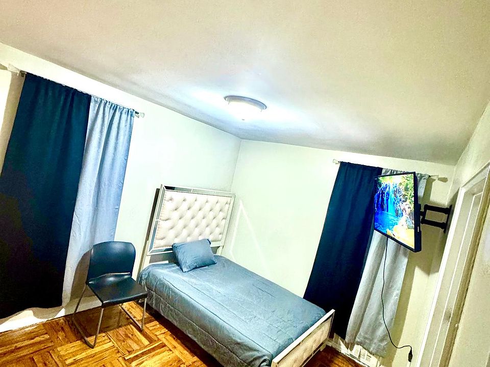 2nd image of 121 Riverdale Ave #0