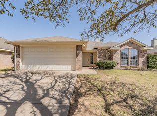 525 Birch St, Crowley, TX 76036
