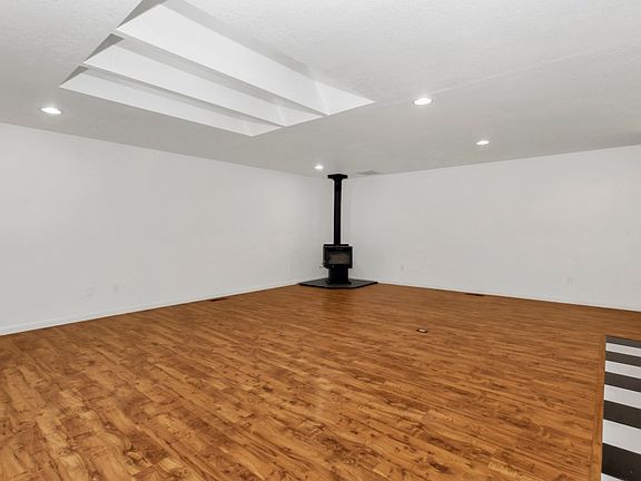 5th image of 2703 Hampton Ct SE