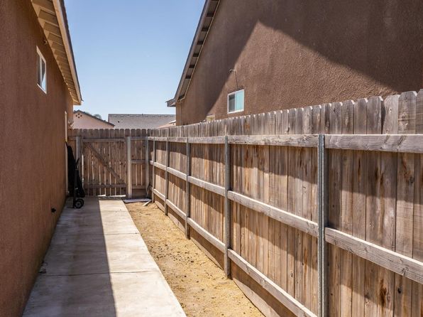 2529 Lindquist St, Kingsburg, CA 93631